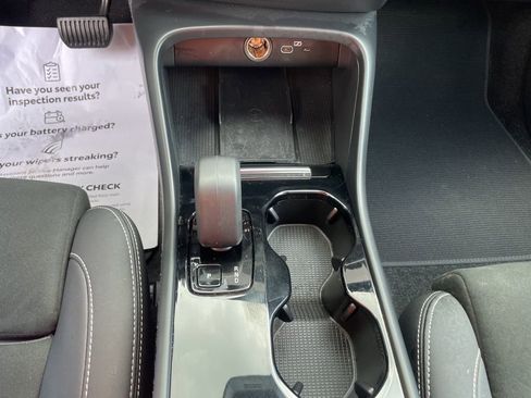 Used 2023 Volvo XC40 Recharge Plus AWD/4WD image 21