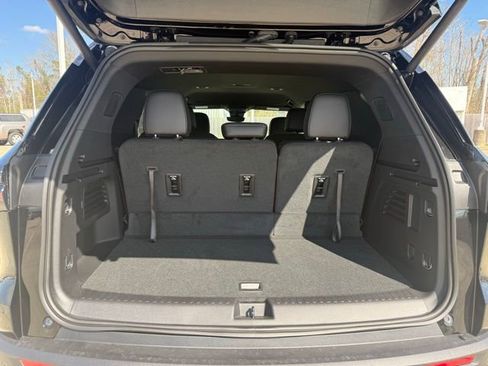 New 2026 Chevrolet Traverse LT w/ Driver Confidence Package image 33