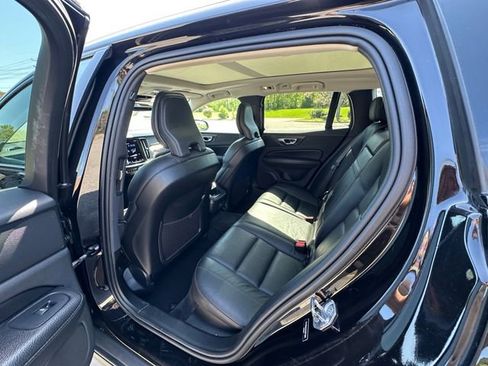 Used 2021 Volvo V60 T5 Cross Country AWD/4WD image 18
