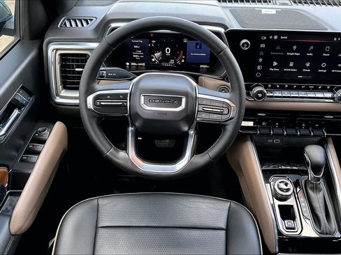 Certified 2023 GMC Canyon Denali w/ Denali Black Edition image 5