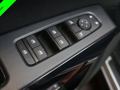 Certified 2024 Nissan Pathfinder S image 28