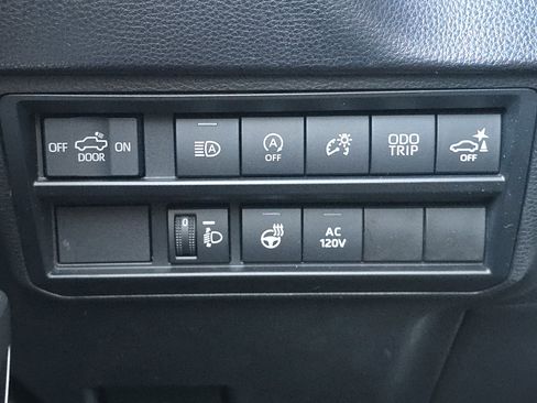 Used 2022 Toyota Tundra SR5 w/ SR5 Premium Package image 14