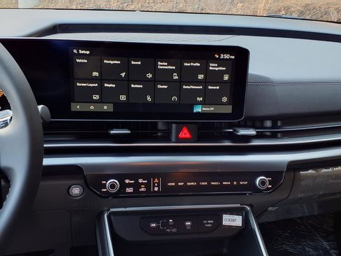 New 2026 Kia Carnival LXS image 8