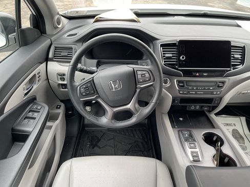 Used 2025 Honda Ridgeline RTL image 16