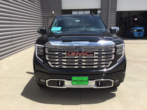 New 2026 GMC Sierra 1500 Denali w/ Technology Package AWD/4WD image 3