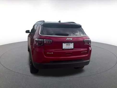 Used 2025 Jeep Compass Limited AWD/4WD image 11
