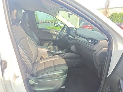 Used 2024 Ford Escape SE FWD image 45