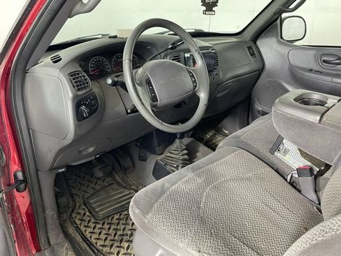 Used 2001 Ford F150 XLT AWD/4WD image 3