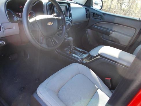 Used 2020 Chevrolet Colorado W/T image 27