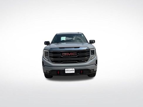 Used 2024 GMC Sierra 1500 AT4 w/ Technology Package AWD/4WD image 8