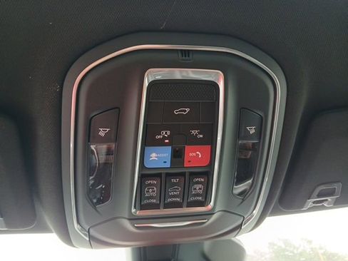 New 2026 Jeep Grand Cherokee Limited image 35