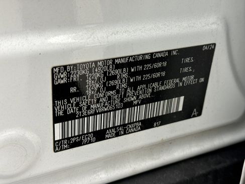 Used 2024 Toyota RAV4 XSE w/ Weather Package image 25