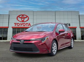 Used 2025 Toyota Corolla LE FWD video 1