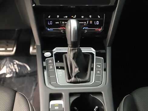 Used 2023 Volkswagen Arteon SEL Premium AWD/4WD image 21