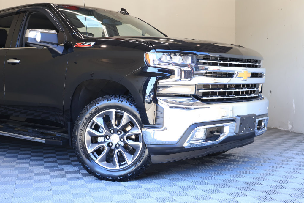 Used 2021 Chevrolet Silverado 1500 LTZ w/ Safety Package II AWD/4WD image 3