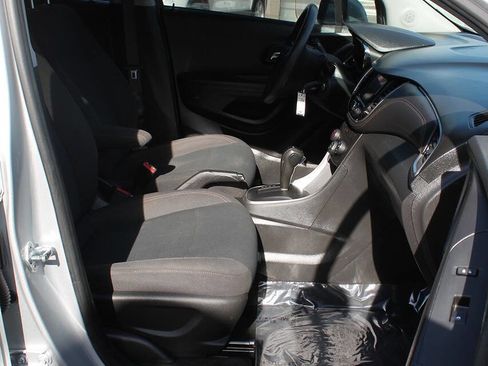 Used 2020 Chevrolet Trax LS w/ Tint and Cruise Package image 23