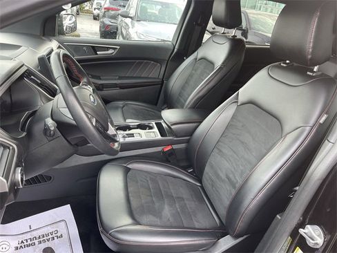 Used 2024 Ford Edge ST-Line image 11