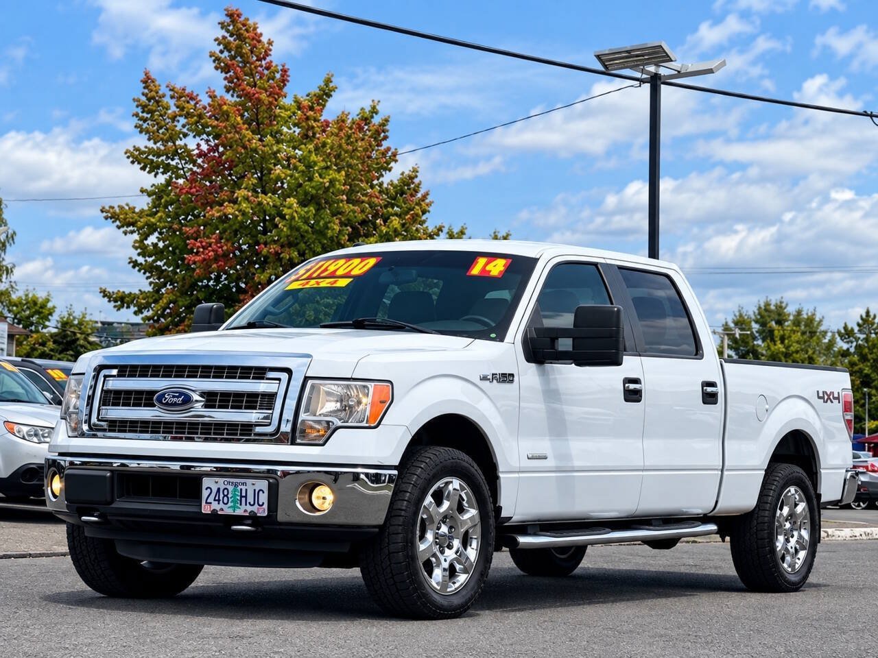 Used 2014 Ford F150 XLT w/ Equipment Group 302A Luxury AWD/4WD image 4