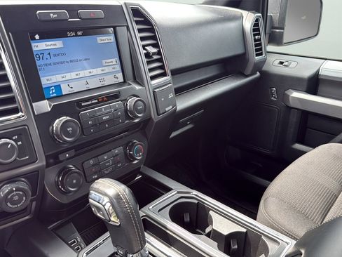 Used 2017 Ford F150 XLT w/ Equipment Group 302A Luxury RWD image 17