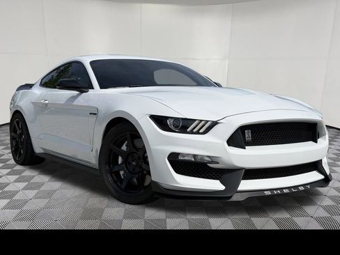 Used 2019 Ford Mustang Shelby GT350 w/ Technology Package RWD image 4