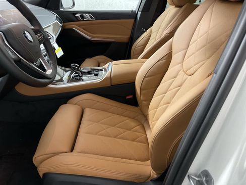 Certified 2023 BMW X5 xDrive40i w/ Premium Package image 9