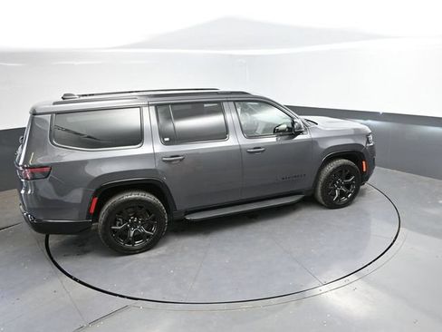Used 2024 Jeep Wagoneer Series II AWD/4WD image 45