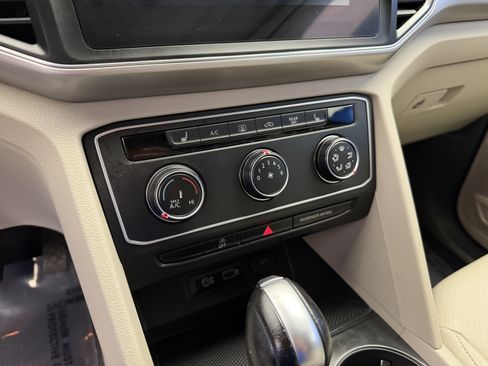 Used 2018 Volkswagen Atlas SE AWD/4WD image 20