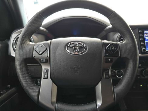 Certified 2023 Toyota Tacoma TRD Off-Road w/ TRD Premium Off Road Package AWD/4WD image 11