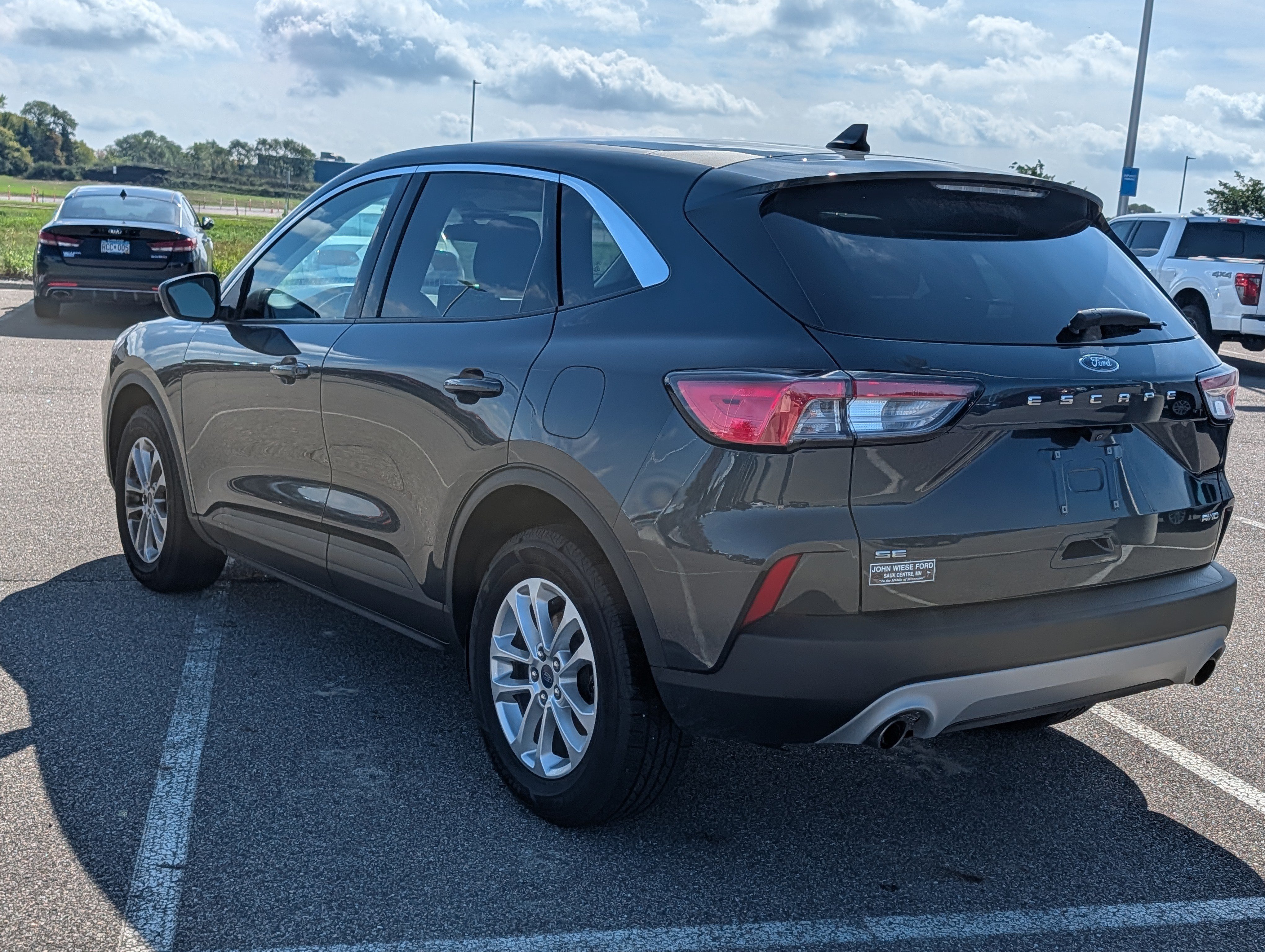 Used 2022 Ford Escape SE w/ Convenience Package AWD/4WD image 3