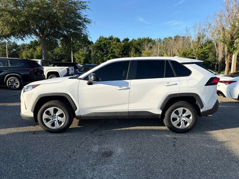 Used 2022 Toyota RAV4 LE FWD image 2