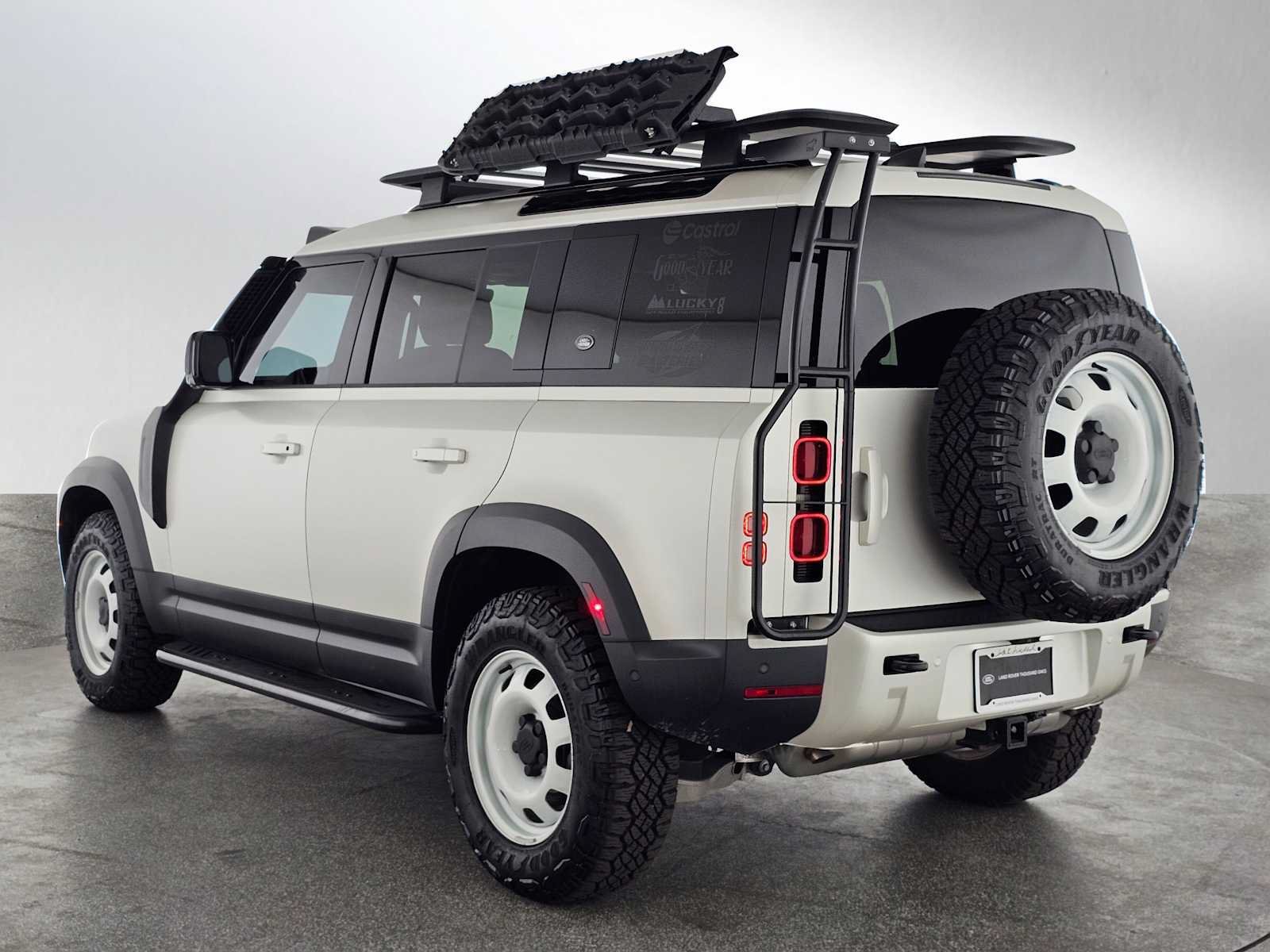 New 2024 Land Rover Defender 110 S AWD/4WD image 3