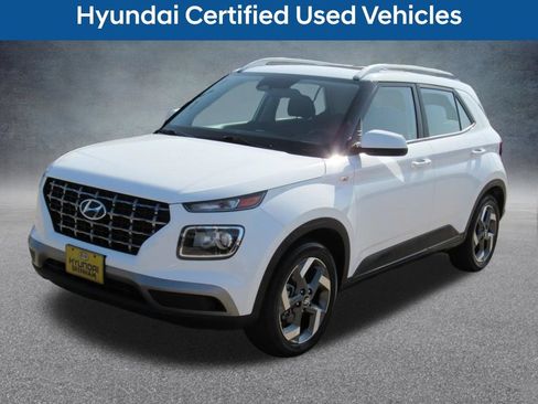 Certified 2025 Hyundai Venue SEL FWD image 2