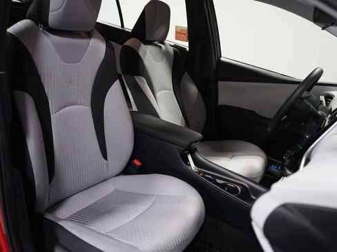 Used 2018 Toyota Prius One image 25