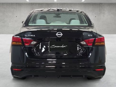 Used 2024 Nissan Altima 2.5 SV image 15