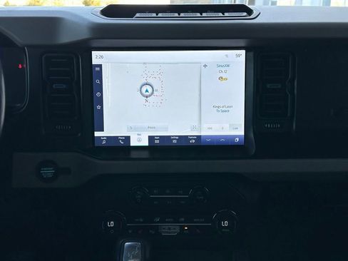 Used 2021 Ford Bronco Wildtrak image 14