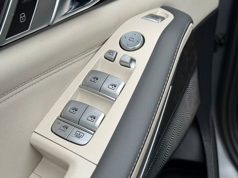 Certified 2023 BMW X7 M60i w/ Executive Package image 19