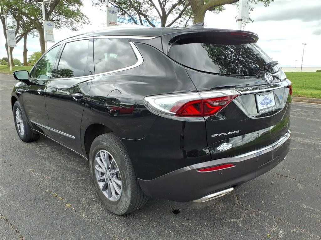Used 2024 Buick Enclave Essence w/ LPO, Floor Liner Package FWD image 5