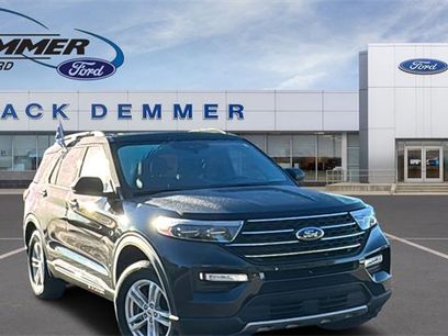 Certified 2022 Ford Explorer XLT w/ Equipment Group 202A