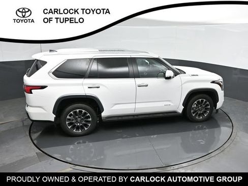 Used 2026 Toyota Sequoia Limited AWD/4WD image 39