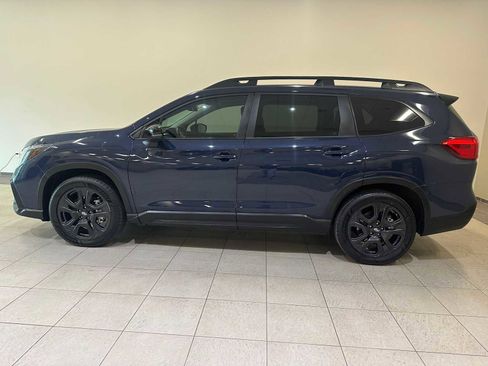 Used 2024 Subaru Ascent Onyx Edition image 3