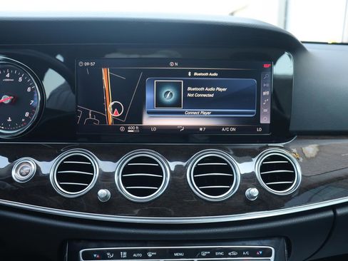 Used 2018 Mercedes-Benz E 300 image 45