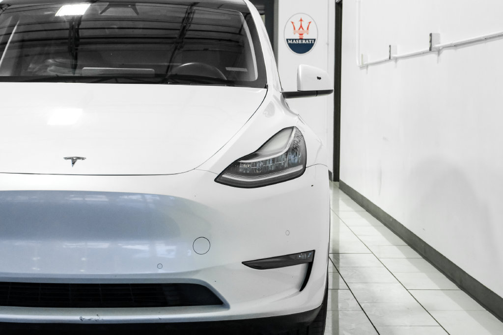 Used 2022 Tesla Model Y Long Range AWD/4WD image 41
