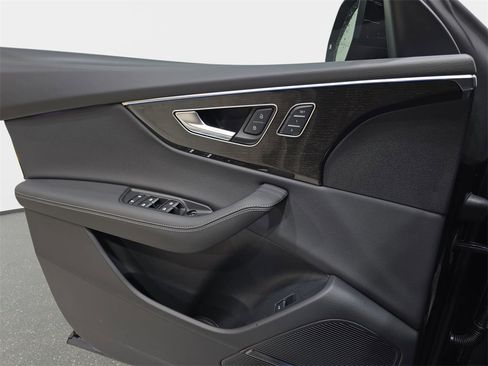 New 2026 Audi Q8 Premium Plus image 25