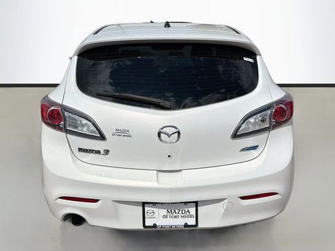 Used 2013 MAZDA MAZDA3 i Touring w/ Preferred Equipment Pkg image 4