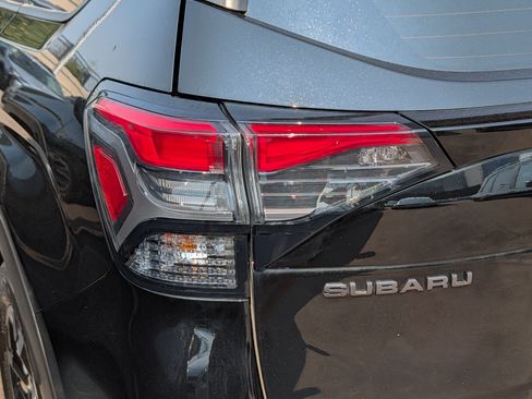Certified 2025 Subaru Forester Premium AWD/4WD image 17