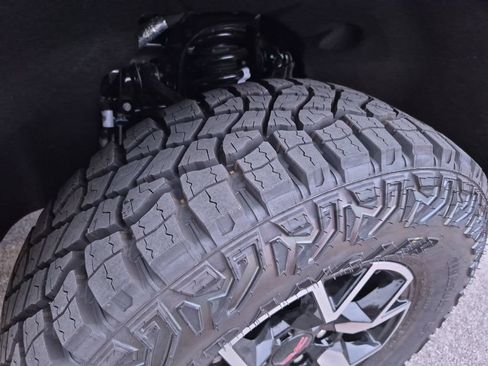 New 2026 GMC Canyon AT4X AWD/4WD image 18