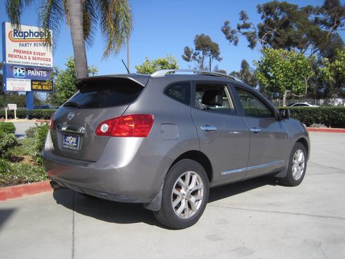 Used 2012 Nissan Rogue SL FWD image 12