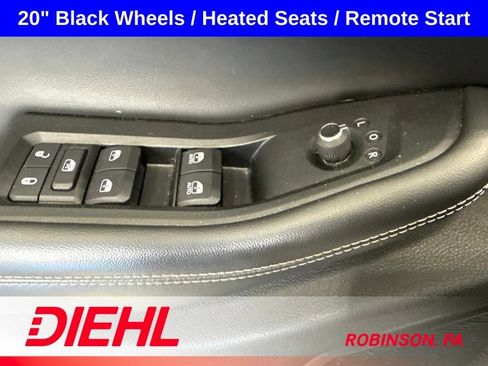 Used 2023 Jeep Grand Cherokee Altitude AWD/4WD image 22