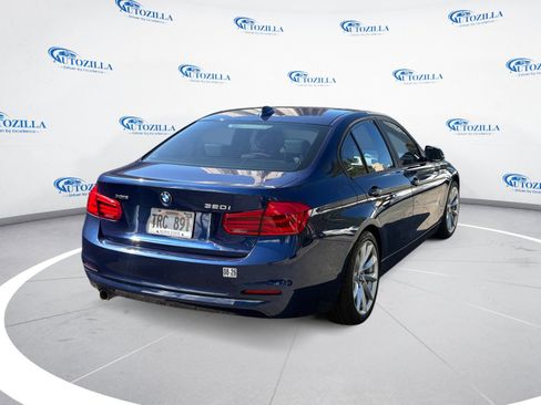 Used 2018 BMW 320i xDrive Sedan image 5