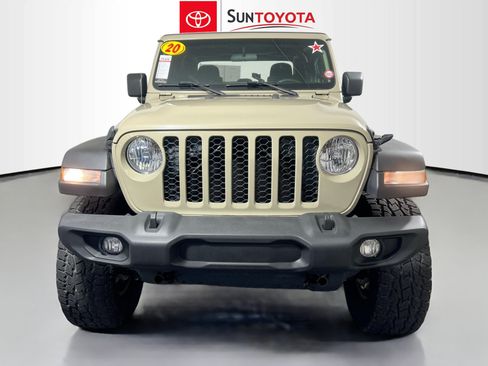 Used 2020 Jeep Gladiator Sport AWD/4WD image 10